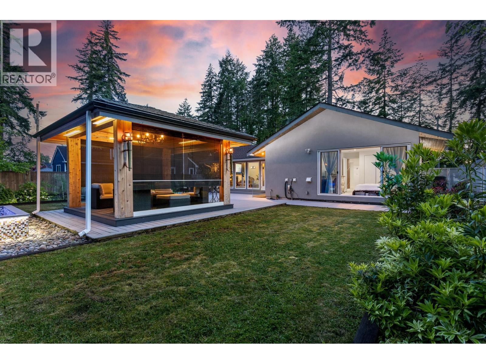 2420 Edgemont Boulevard, North Vancouver, British Columbia  V7P 2L1 - Photo 2 - R3057959