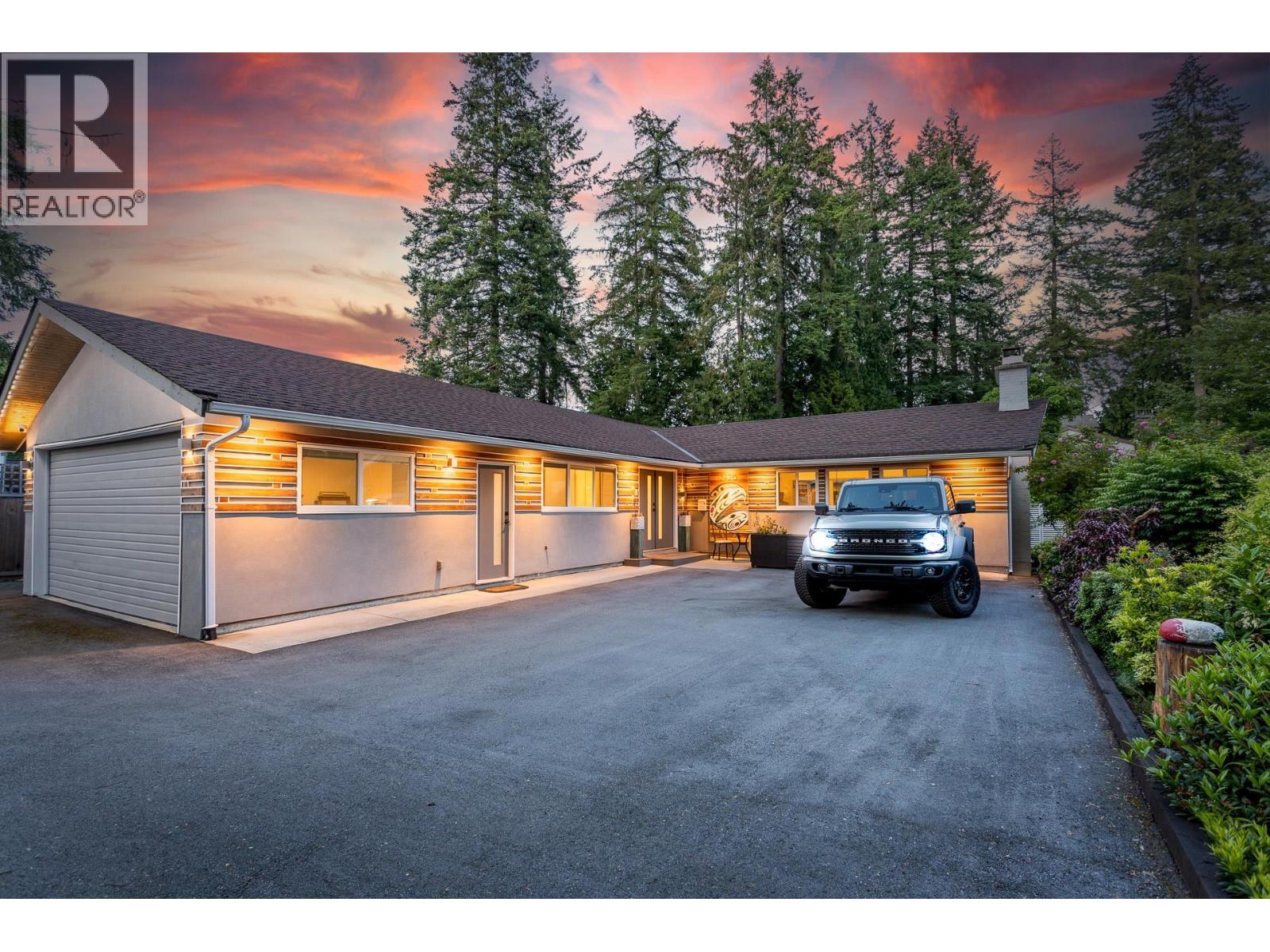 2420 Edgemont Boulevard, North Vancouver, British Columbia  V7P 2L1 - Photo 4 - R3057959