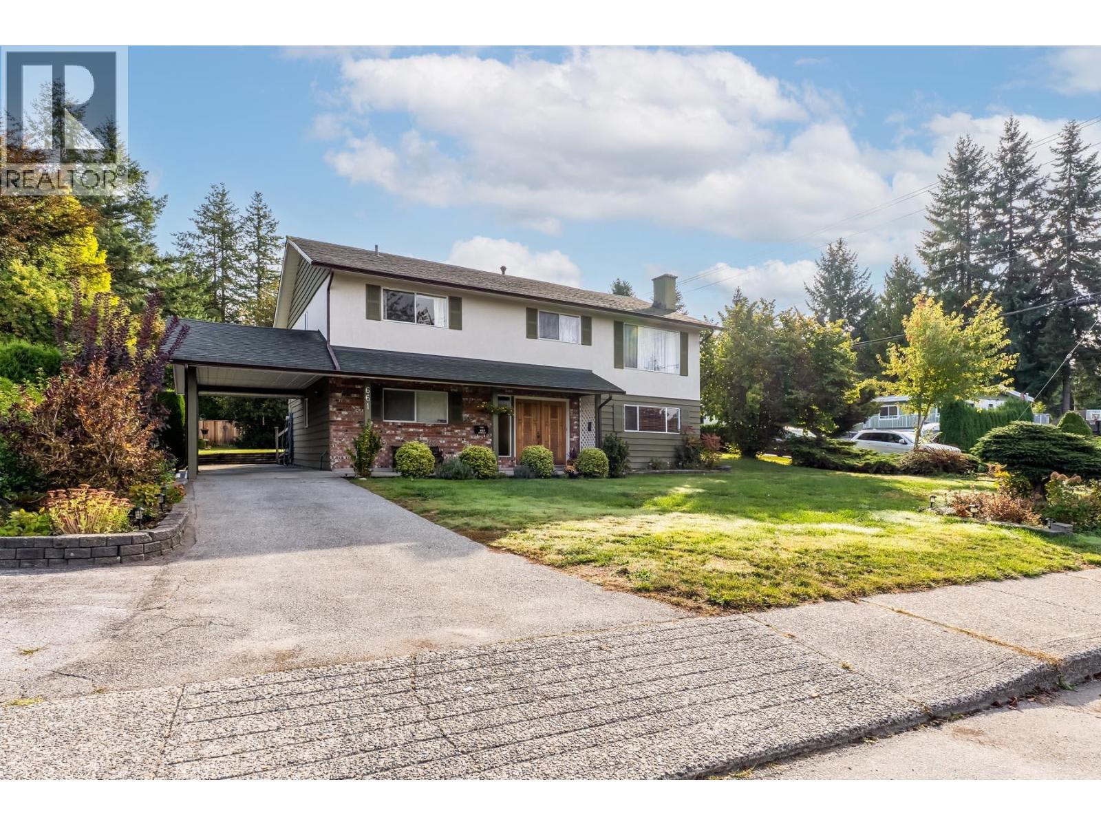 661 Cypress Street, Coquitlam, British Columbia  V3J 6L3 - Photo 1 - R3058004