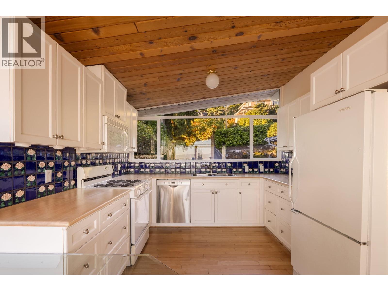 2344 Ottawa Avenue, West Vancouver, British Columbia  V7V 2S9 - Photo 6 - R3058005
