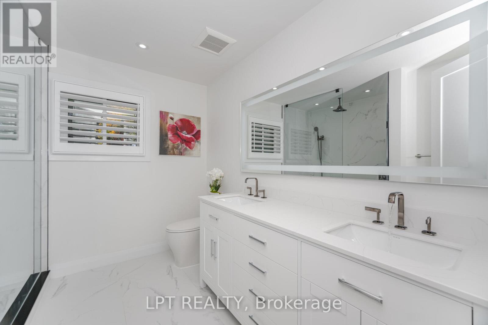 1324 Birchcliff Drive, Oakville, Ontario  L6M 2A4 - Photo 26 - W12460911
