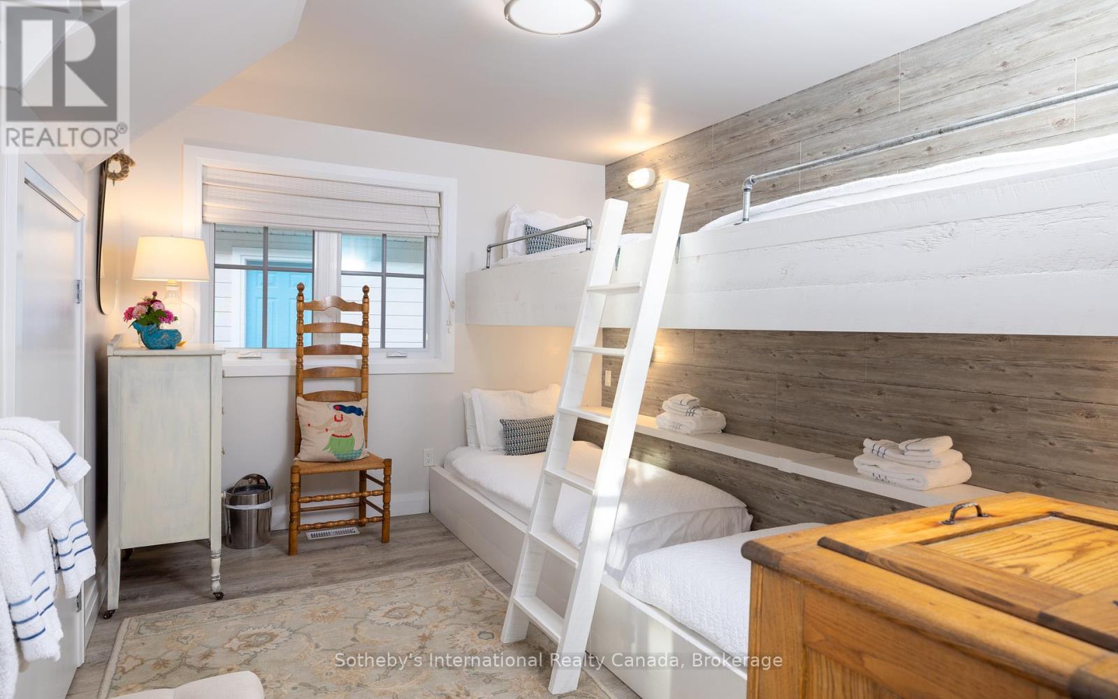125 Kiowana Beach Road, Meaford, Ontario  N4L 1W5 - Photo 21 - X12460976