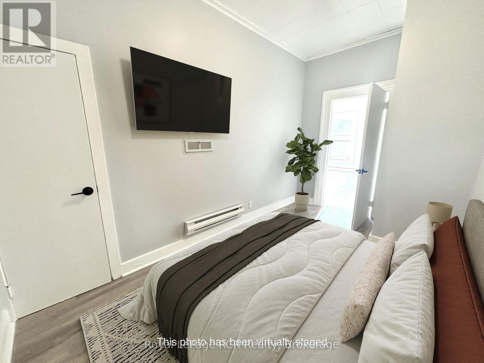 5 - 844 2nd Avenue E, Owen Sound, Ontario  N4K 2H3 - Photo 3 - X12461032