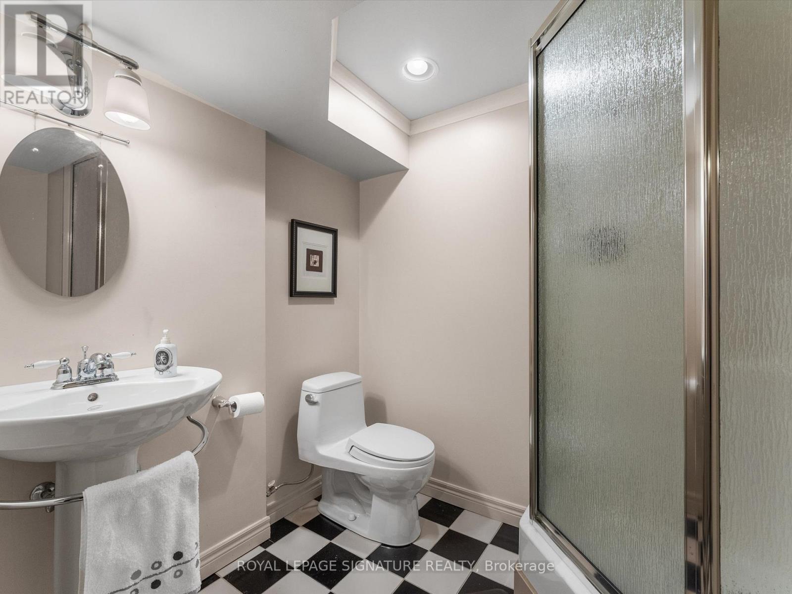 3665 Avondale Avenue, Windsor, Ontario  N9E 1Y1 - Photo 37 - X12460811