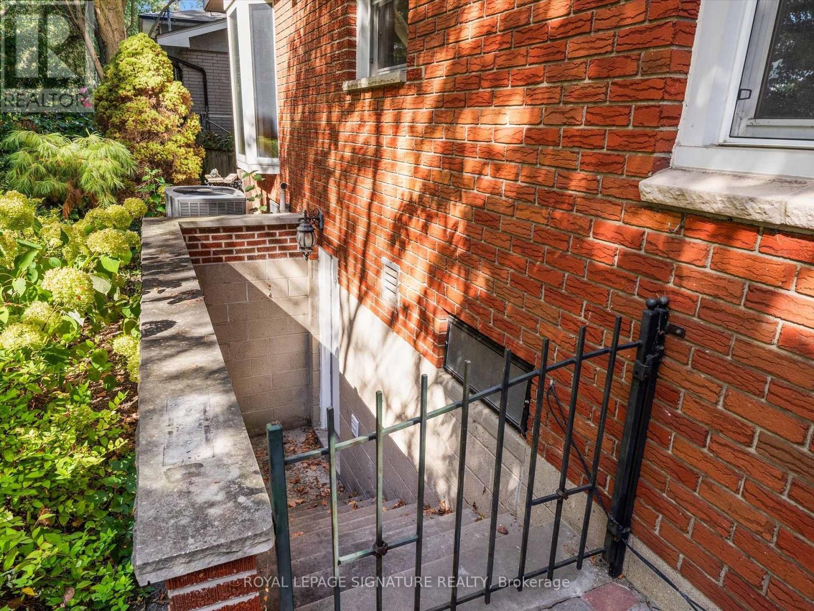 3665 Avondale Avenue, Windsor, Ontario  N9E 1Y1 - Photo 46 - X12460811