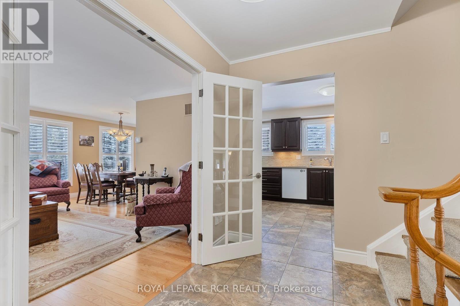 9 Woodland Road, Amaranth, Ontario  L9V 3N6 - Photo 6 - X12460825