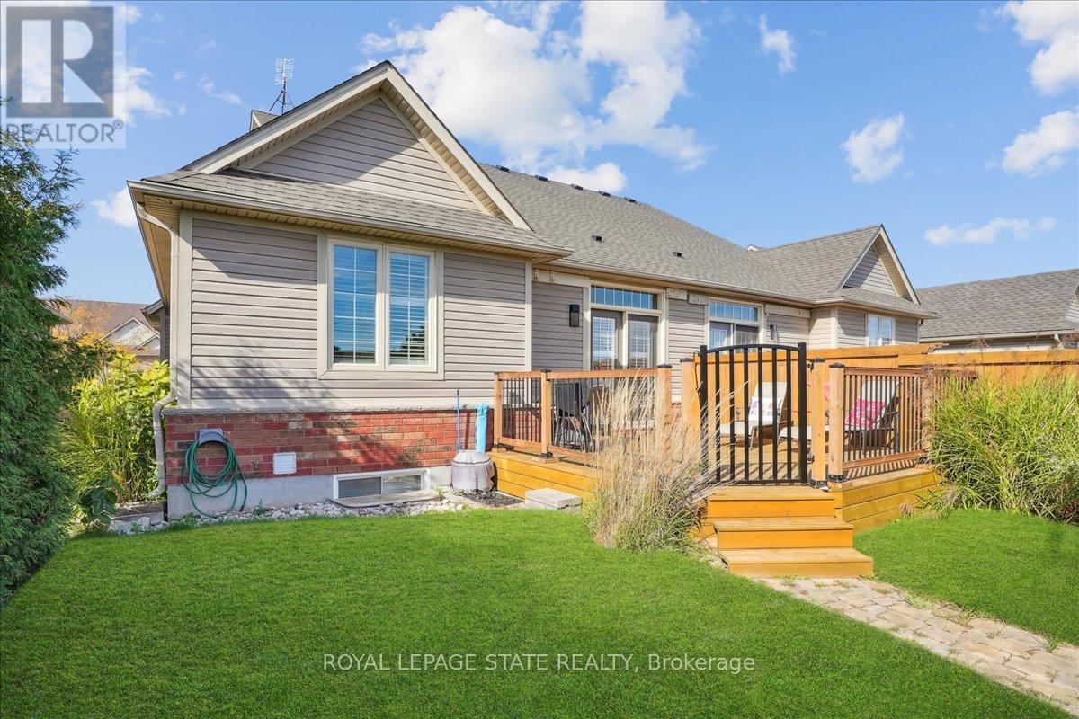 4314 Lindsey Crescent, Lincoln, Ontario  L3J 0P9 - Photo 8 - X12460852