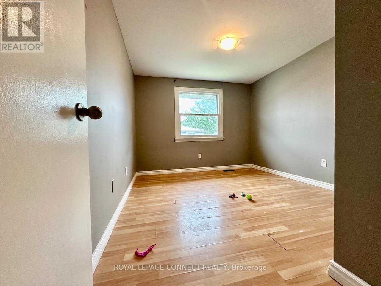 13 - 14 Orchard Place, Chatham-Kent, Ontario  N7M 1A6 - Photo 13 - X12460858