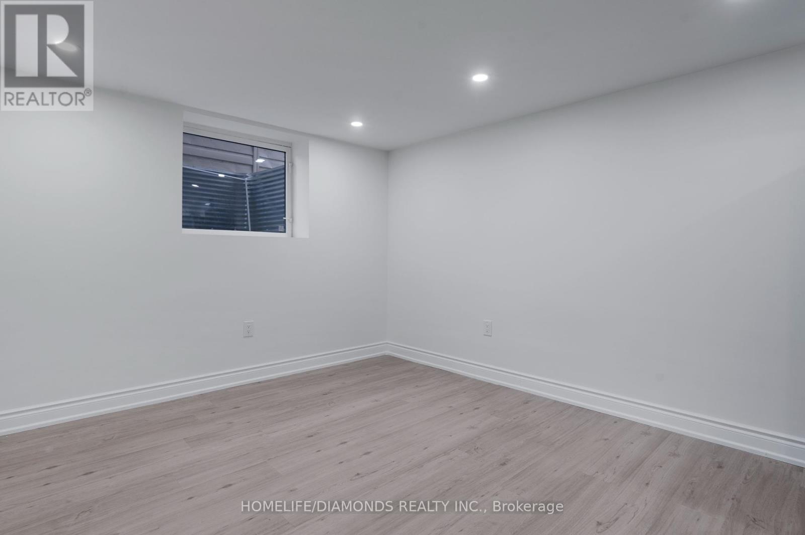 210 Mackan Street, Thorold, Ontario  L2V 1G7 - Photo 29 - X12460927