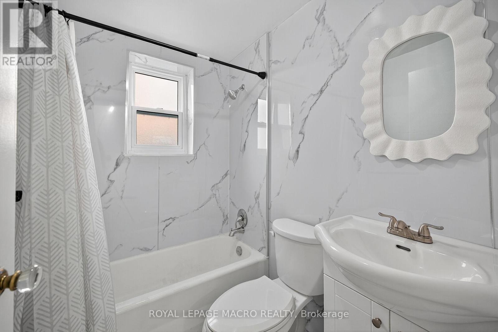 1 - 5 Applewood Avenue, Hamilton, Ontario  L8G 3S4 - Photo 17 - X12460939