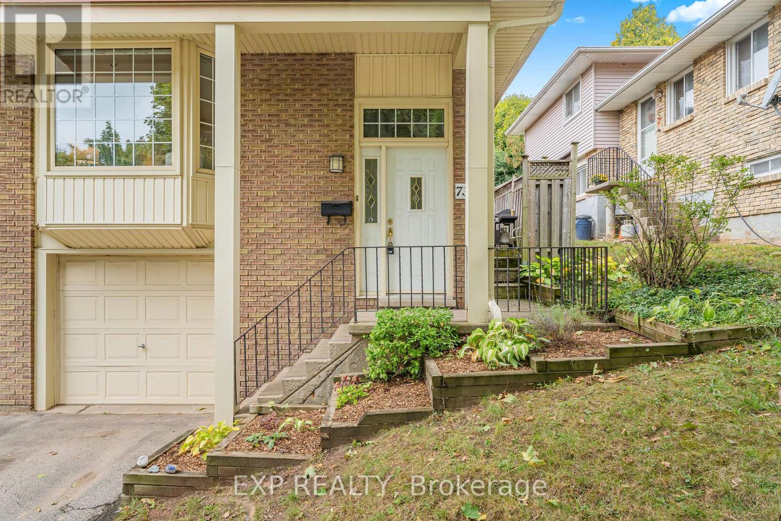 73 Northview Heights Drive, Cambridge, Ontario  N1R 7A7 - Photo 2 - X12460956