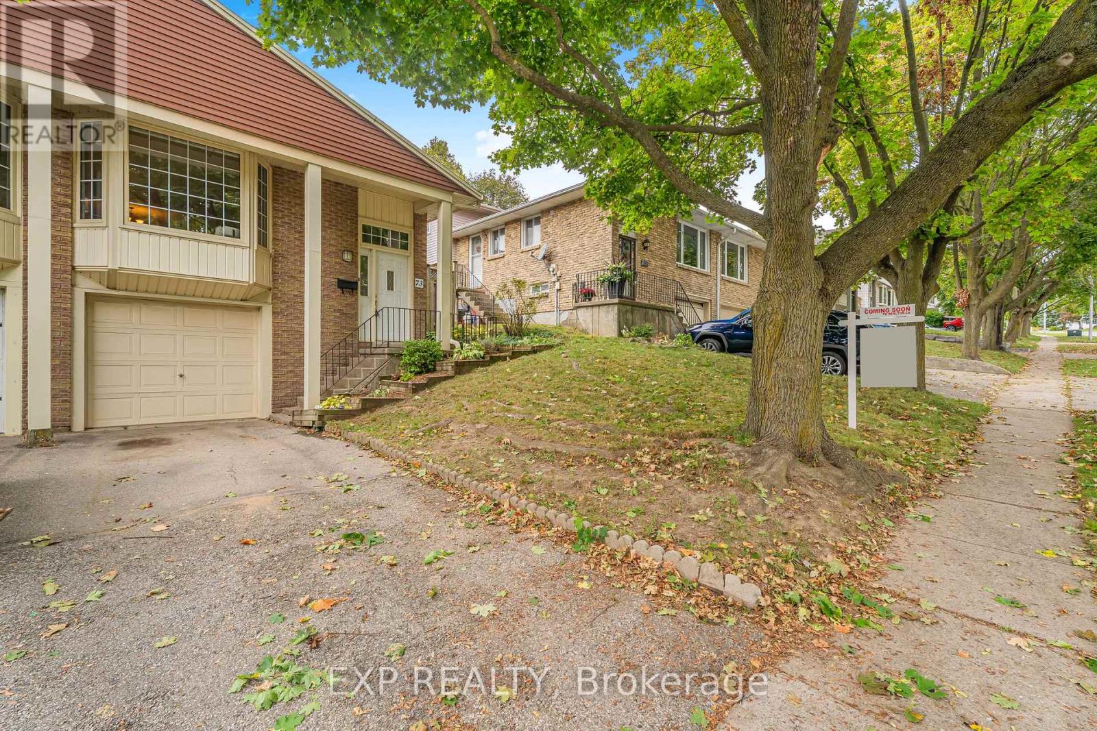 73 Northview Heights Drive, Cambridge, Ontario  N1R 7A7 - Photo 3 - X12460956