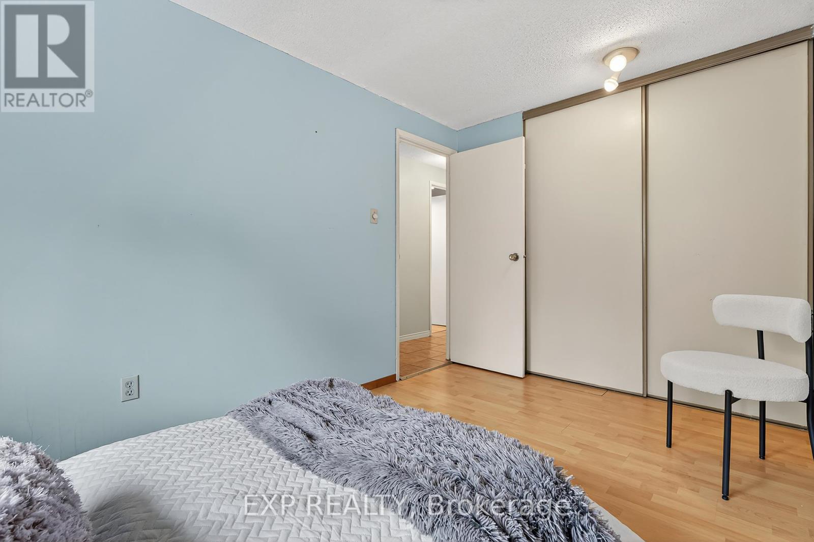 73 Northview Heights Drive, Cambridge, Ontario  N1R 7A7 - Photo 31 - X12460956