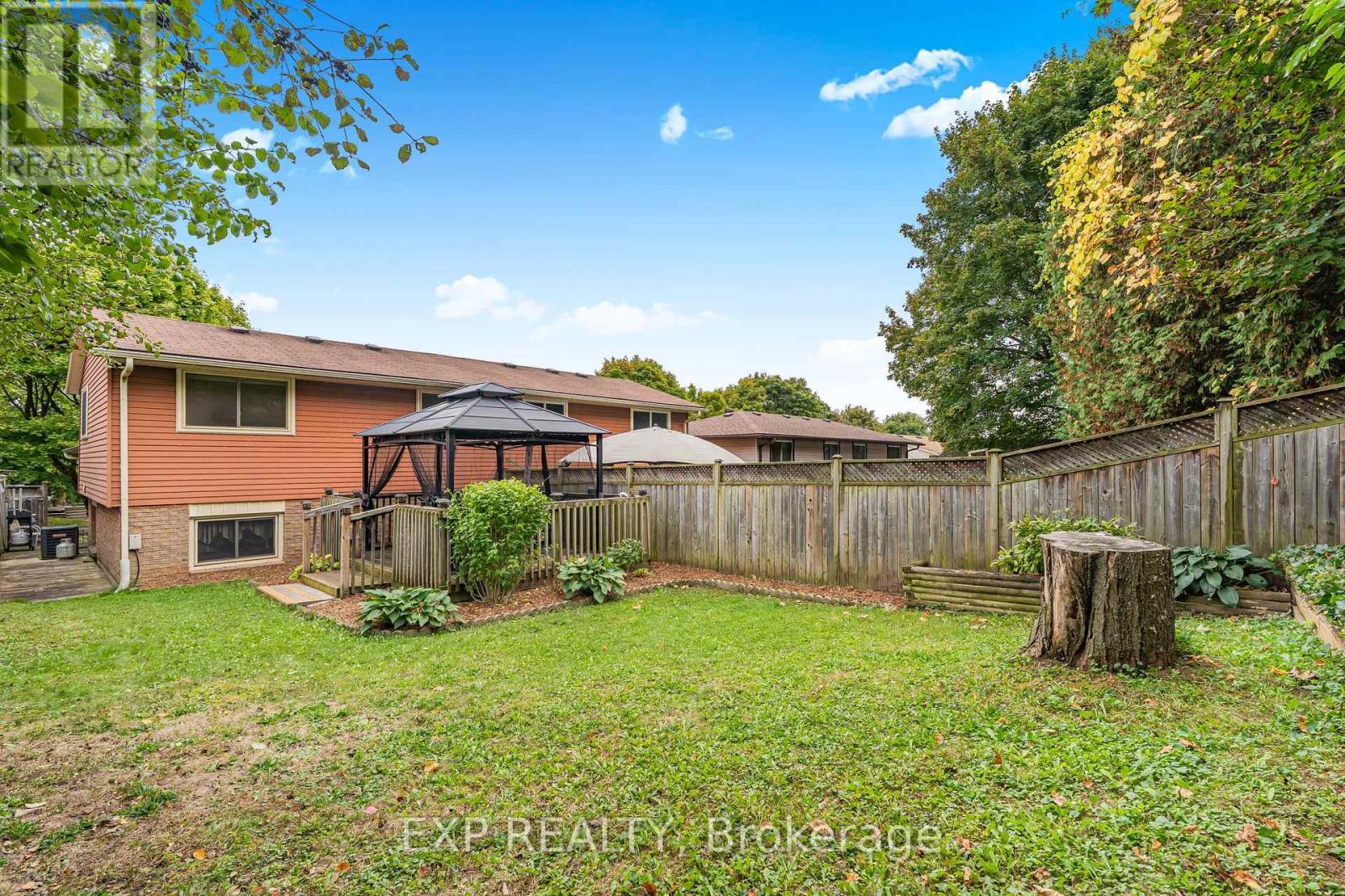 73 Northview Heights Drive, Cambridge, Ontario  N1R 7A7 - Photo 36 - X12460956