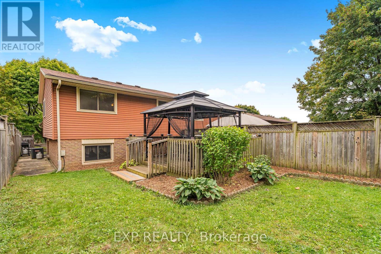 73 Northview Heights Drive, Cambridge, Ontario  N1R 7A7 - Photo 40 - X12460956