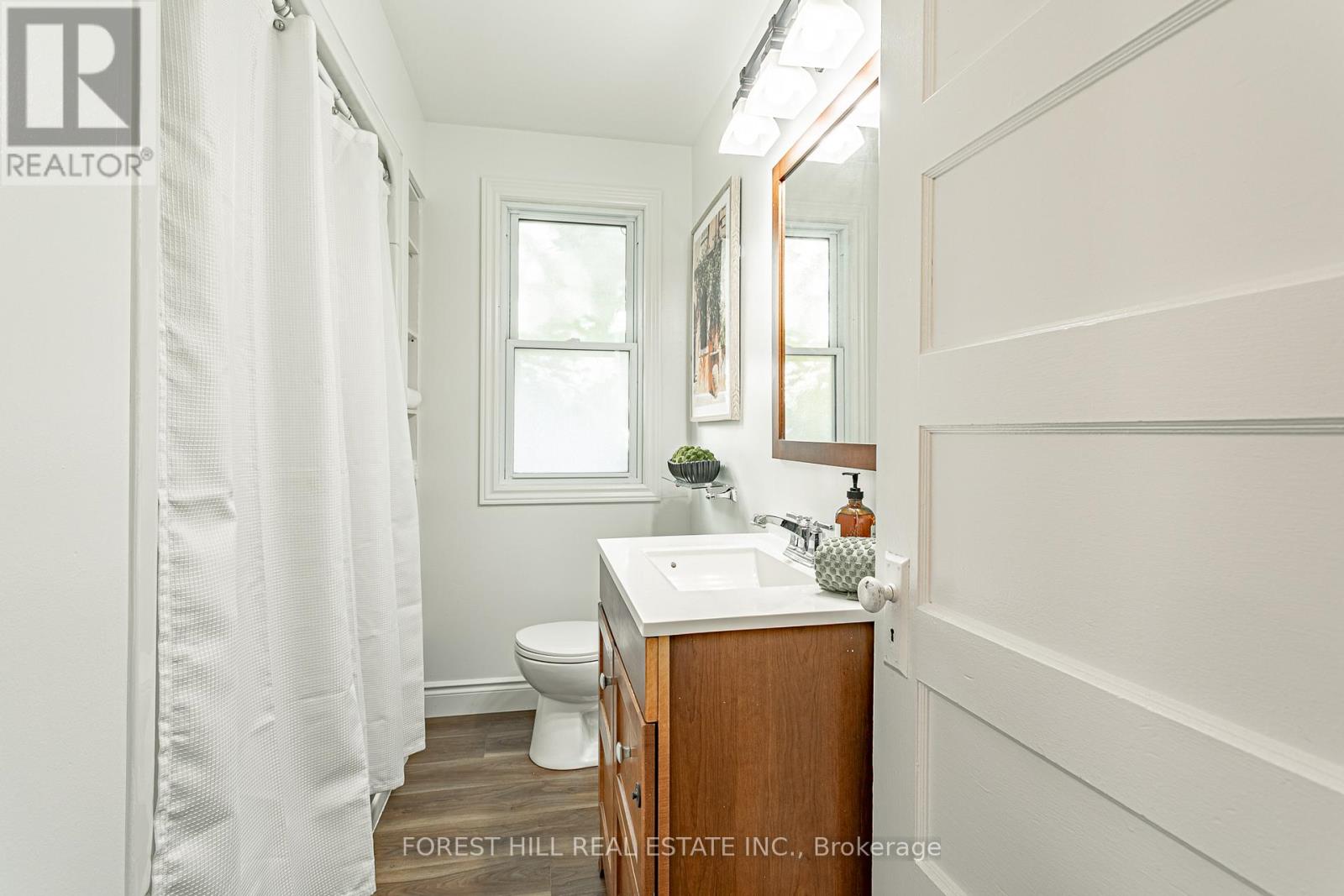 27 Centre Street, Woodstock, Ontario  N4S 3X6 - Photo 10 - X12460959