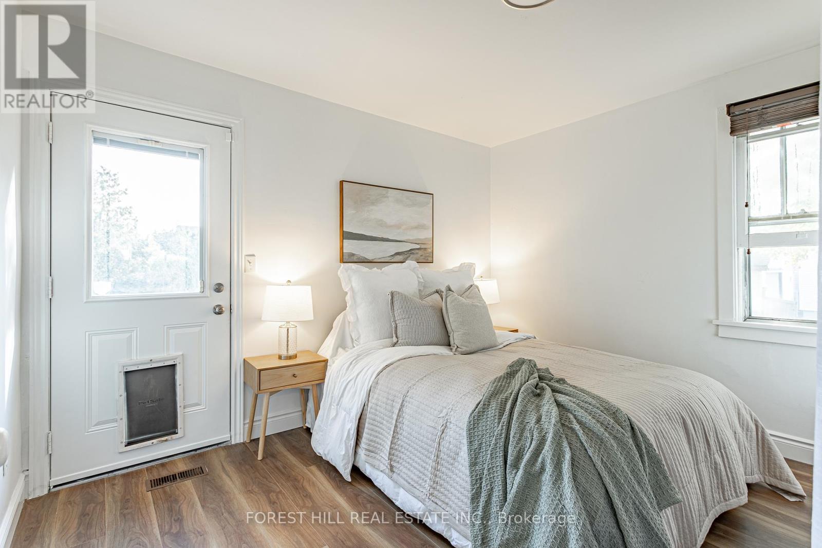 27 Centre Street, Woodstock, Ontario  N4S 3X6 - Photo 11 - X12460959