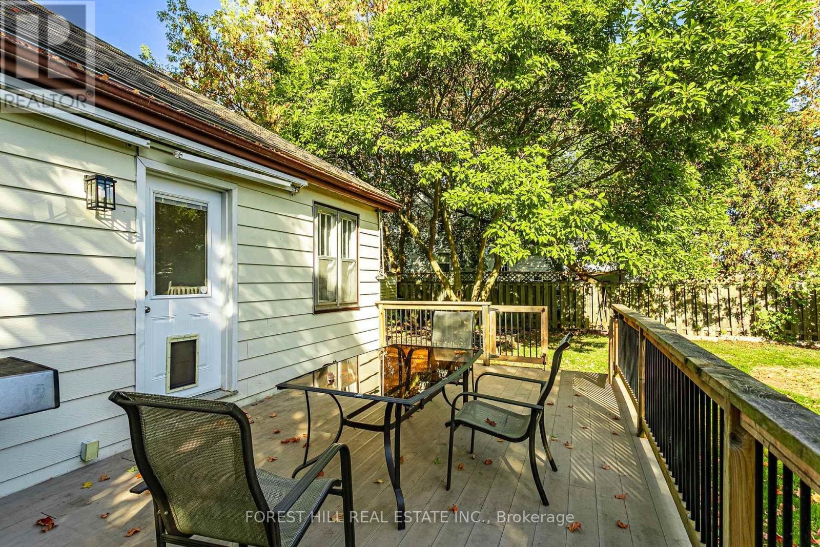 27 Centre Street, Woodstock, Ontario  N4S 3X6 - Photo 24 - X12460959