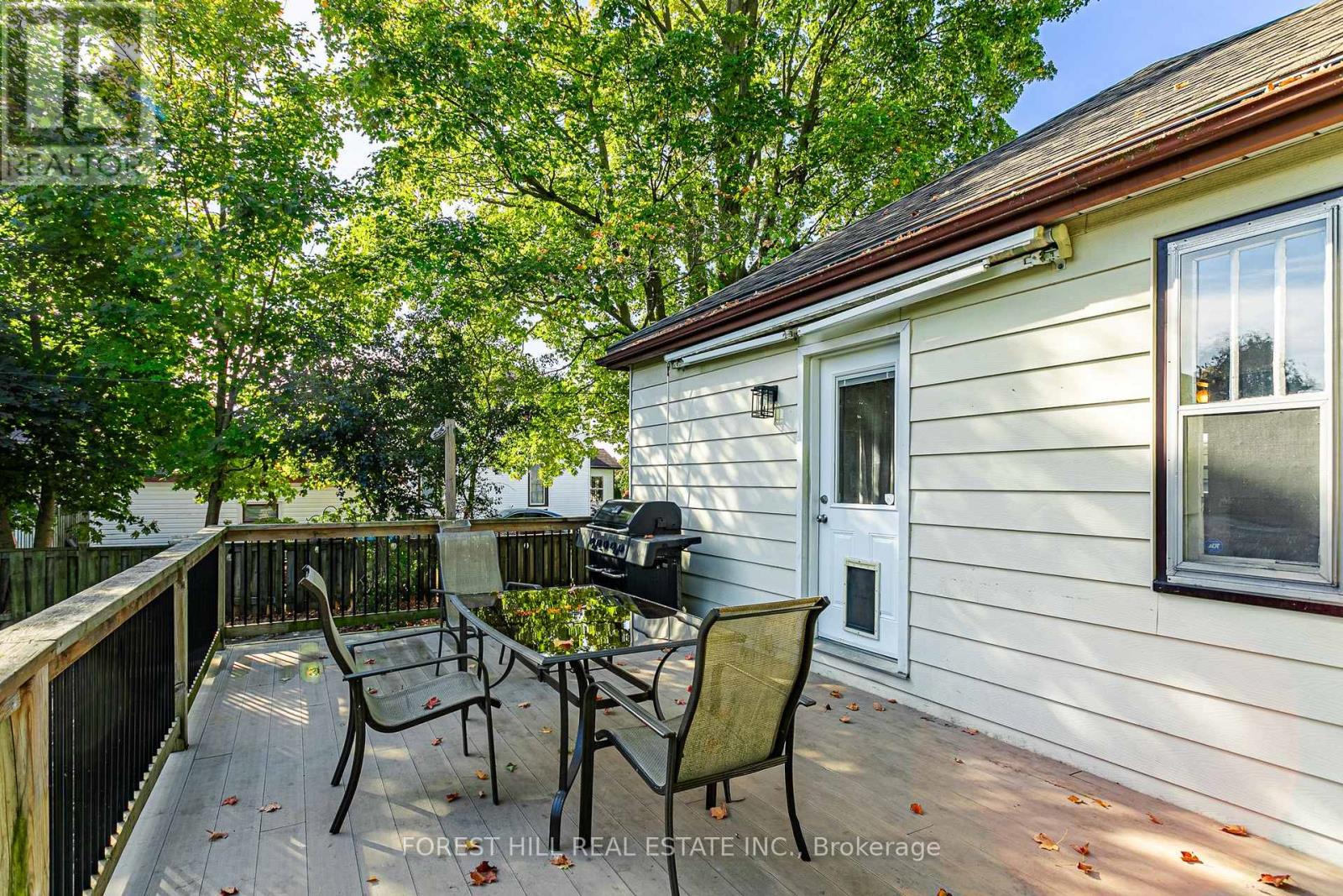 27 Centre Street, Woodstock, Ontario  N4S 3X6 - Photo 31 - X12460959