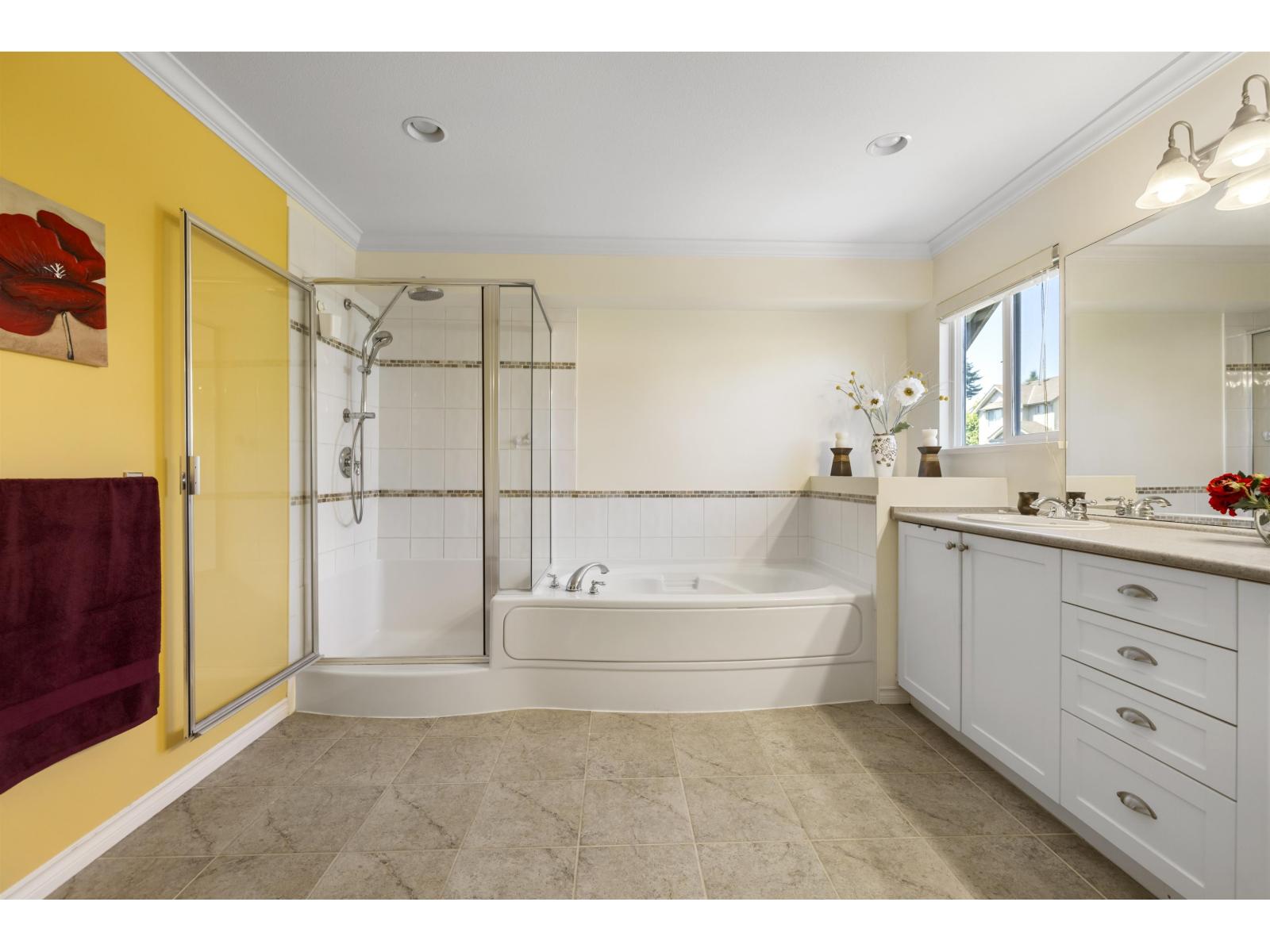 19629 68a Avenue, Langley, British Columbia  V2Y 3H2 - Photo 36 - R3057330