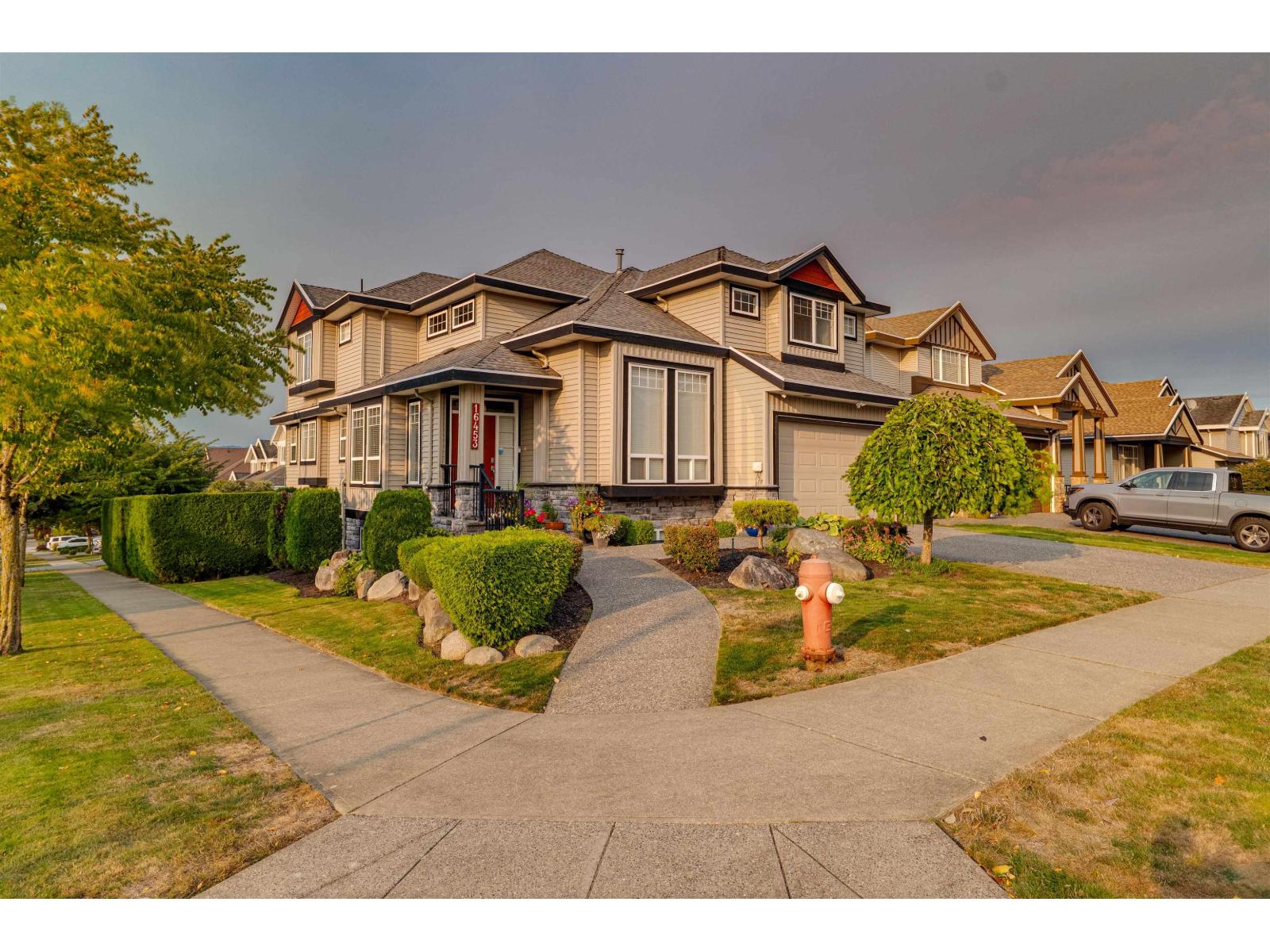 16453 61 Avenue, Surrey, British Columbia  V3S 5V4 - Photo 2 - R3057770