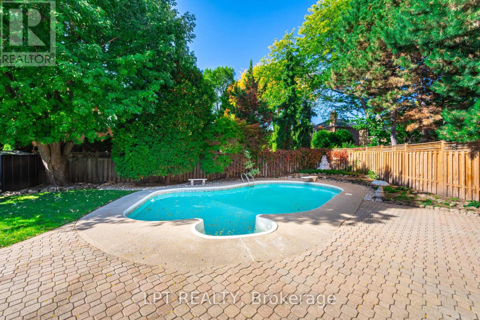 1324 Birchcliff Drive, Oakville, Ontario  L6M 2A4 - Photo 41 - W12460911