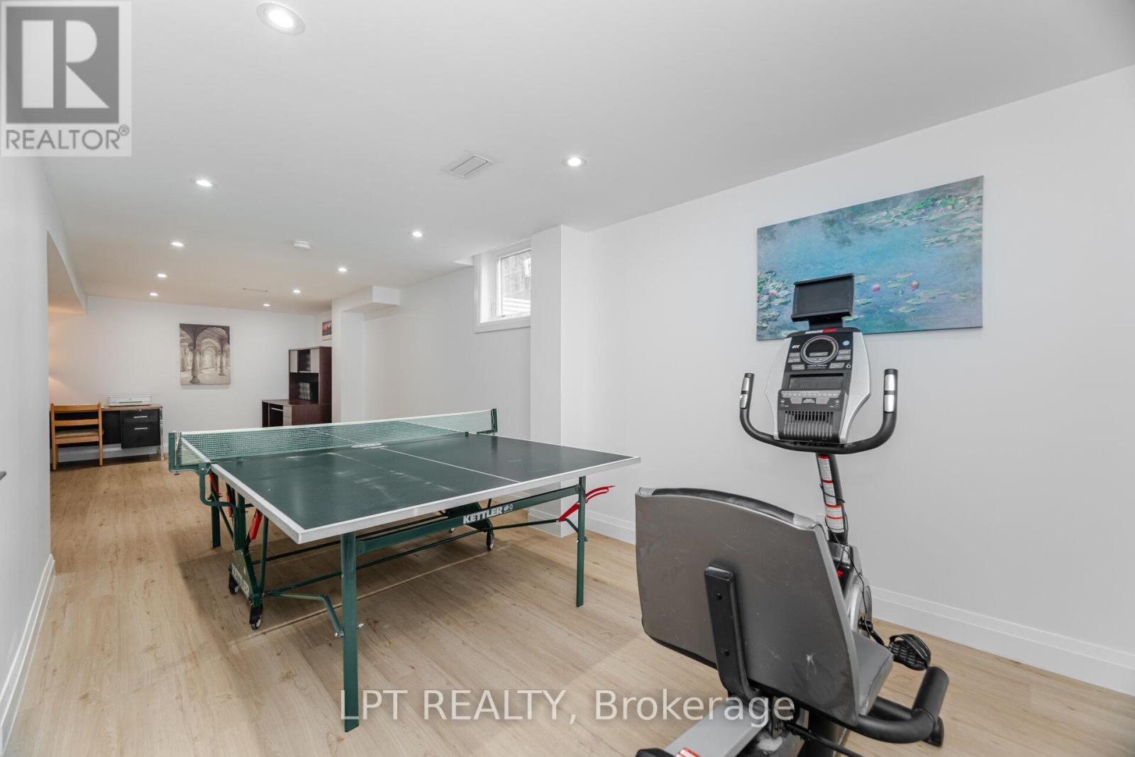 1324 Birchcliff Drive, Oakville, Ontario  L6M 2A4 - Photo 36 - W12460911