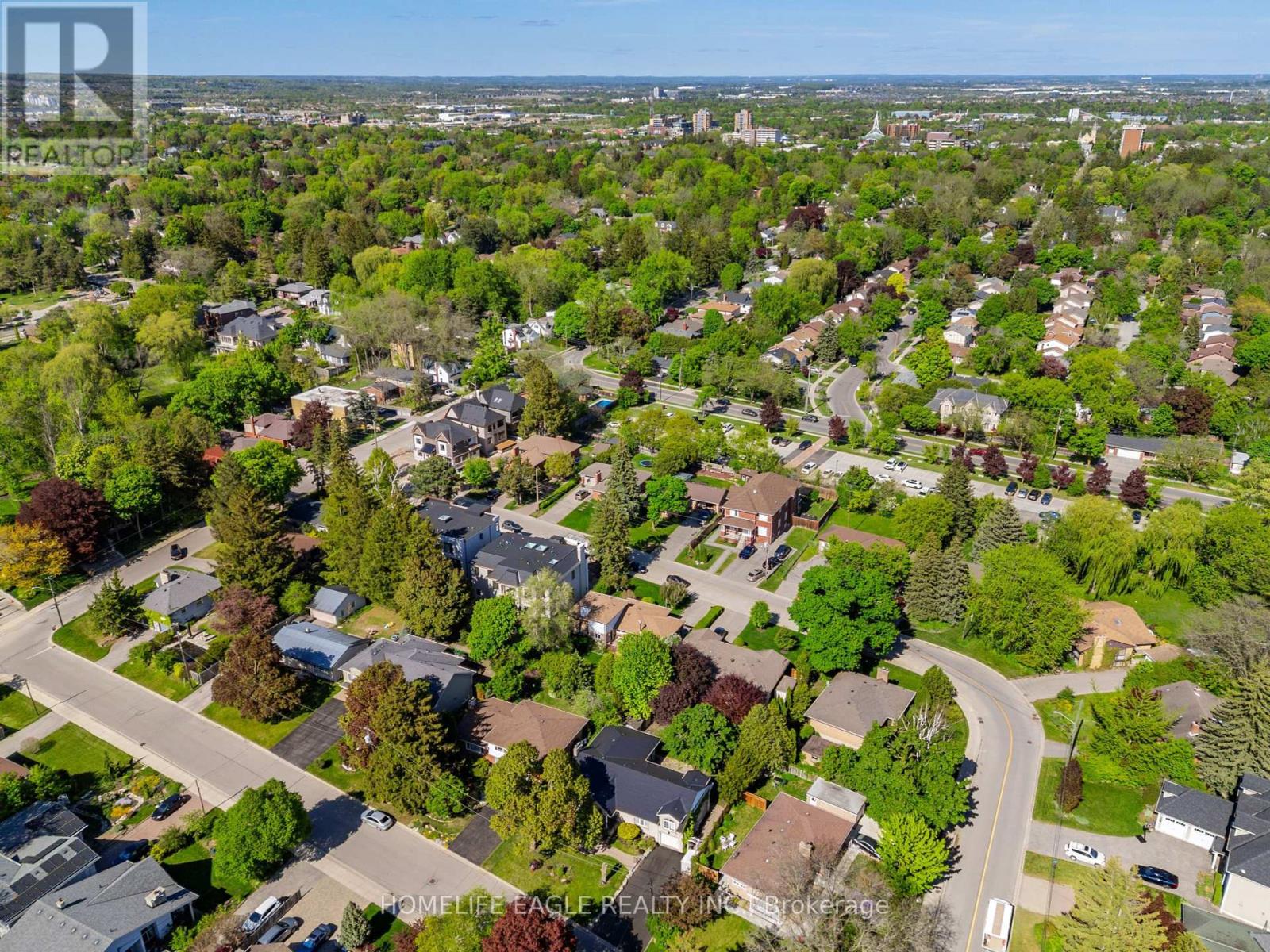 11 Knollside Drive, Richmond Hill, Ontario  L4C 4W7 - Photo 28 - N12416563