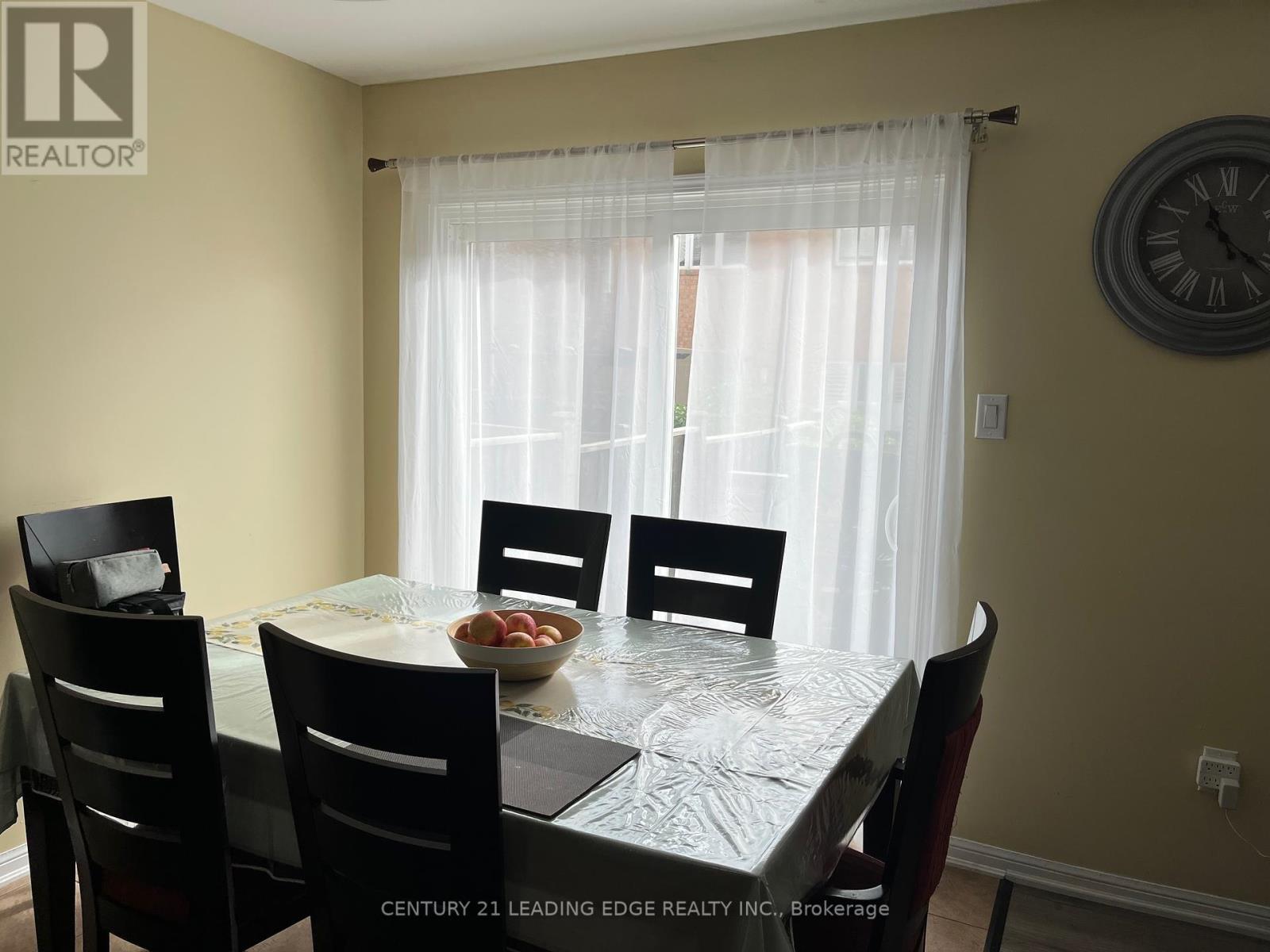 73 Finney Terrace, Milton, Ontario  L9T 7B1 - Photo 5 - W12457793