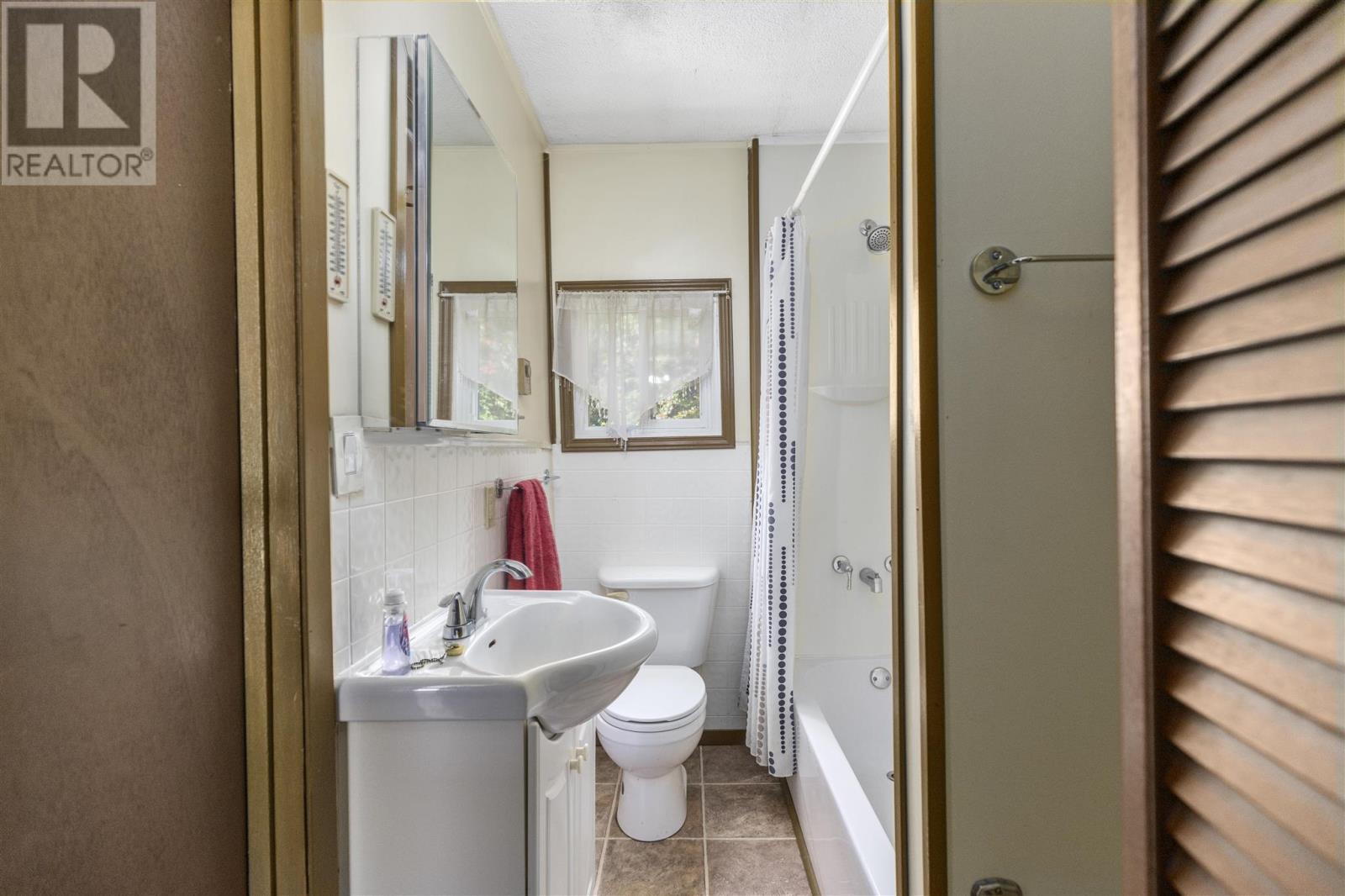 1532 Third Lin W, Sault Ste. Marie, Ontario  P6A 6K4 - Photo 21 - SM251131