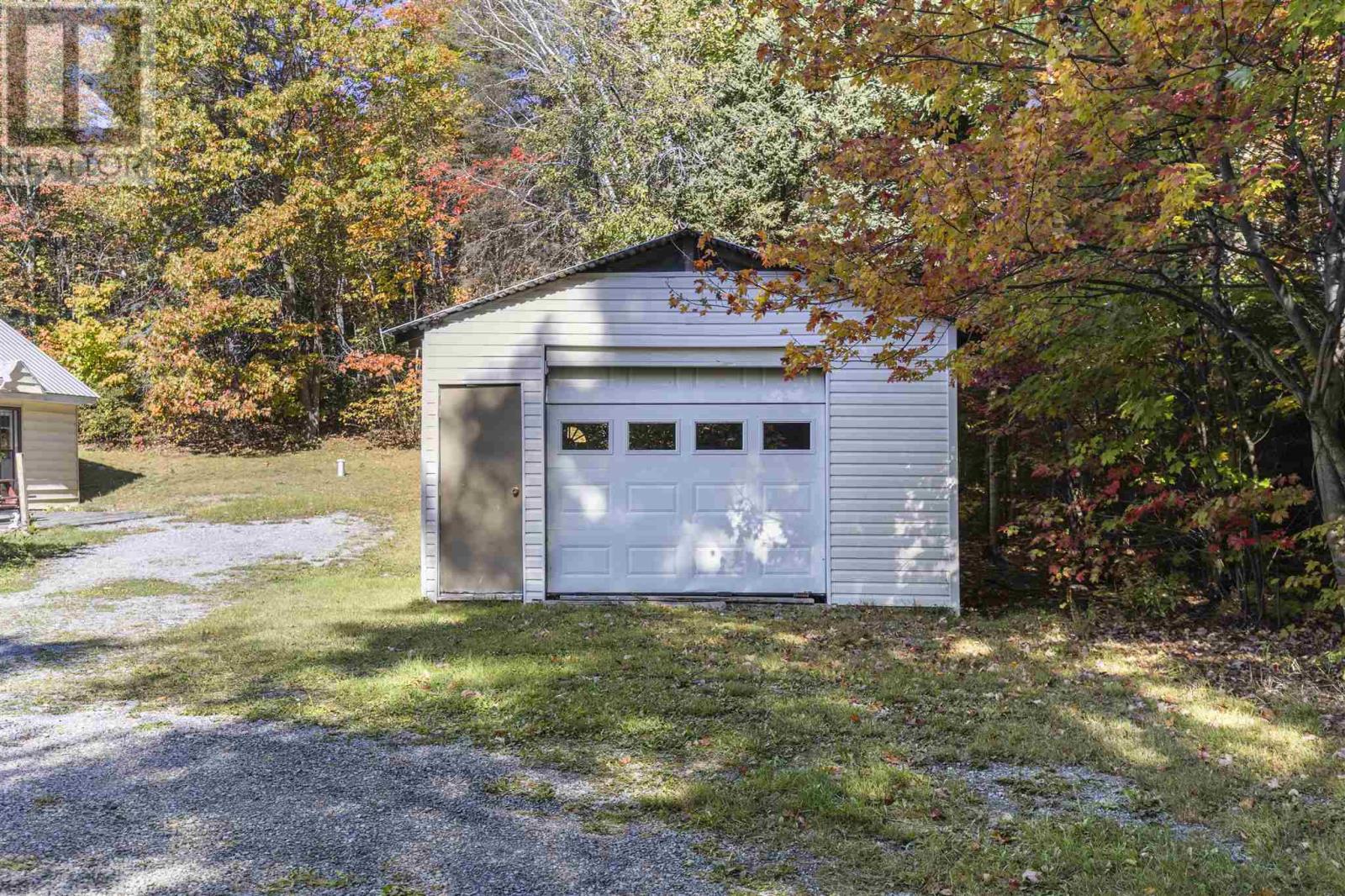 1532 Third Lin W, Sault Ste. Marie, Ontario  P6A 6K4 - Photo 3 - SM251131