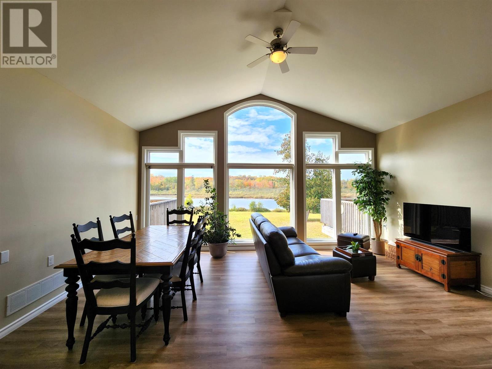 45 River Dr, Blind River, Ontario  P0R 1B0 - Photo 11 - SM252825