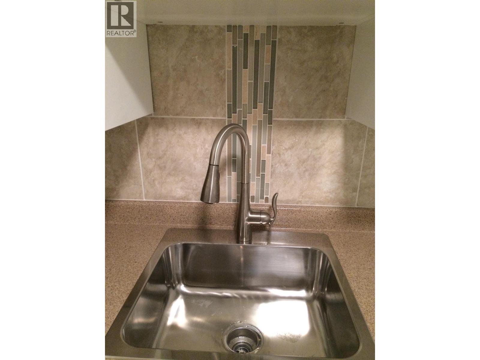 3023 Wellington Street, Port Coquitlam, British Columbia  V3B 3W9 - Photo 5 - R3057978