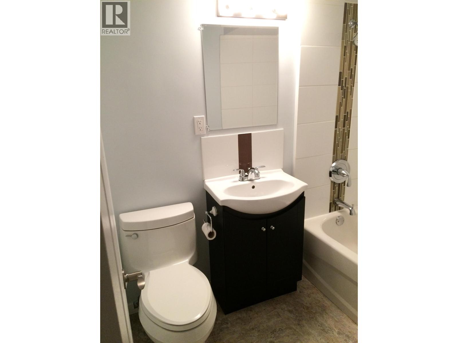 3023 Wellington Street, Port Coquitlam, British Columbia  V3B 3W9 - Photo 13 - R3057978