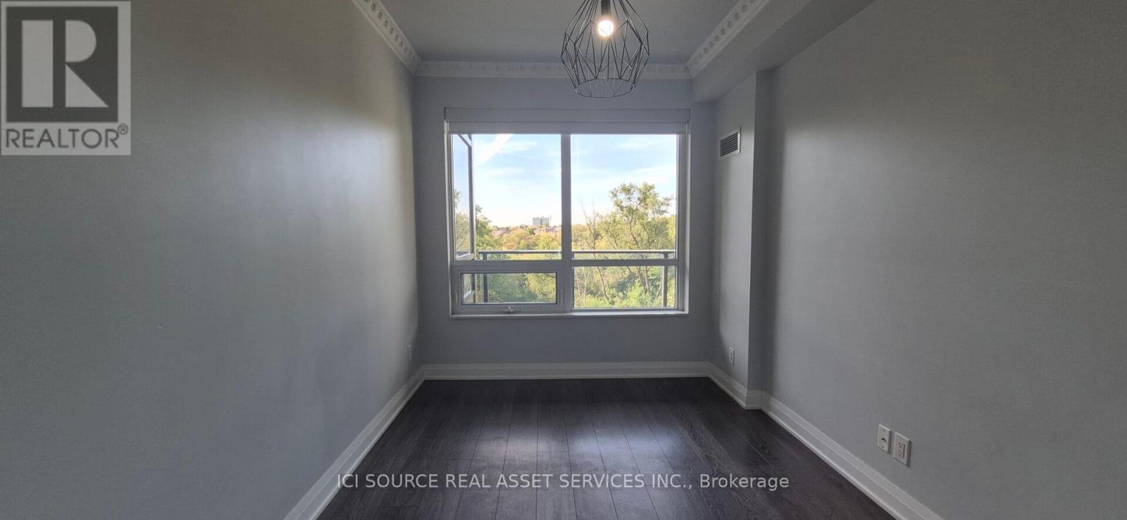304 - 36 Park Lawn Road, Toronto, Ontario  M8V 0E5 - Photo 6 - W12451112
