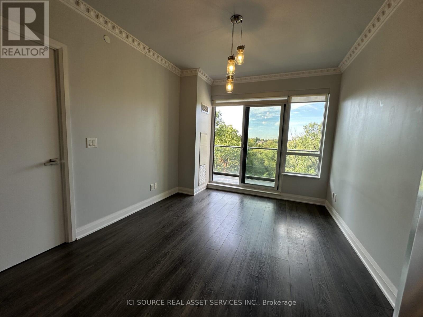 304 - 36 Park Lawn Road, Toronto, Ontario  M8V 0E5 - Photo 5 - W12451112