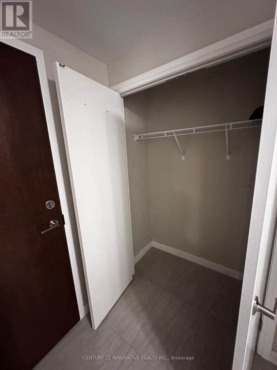 2603 - 108 Garment Street, Kitchener, Ontario  N2G 0E2 - Photo 6 - X12400470