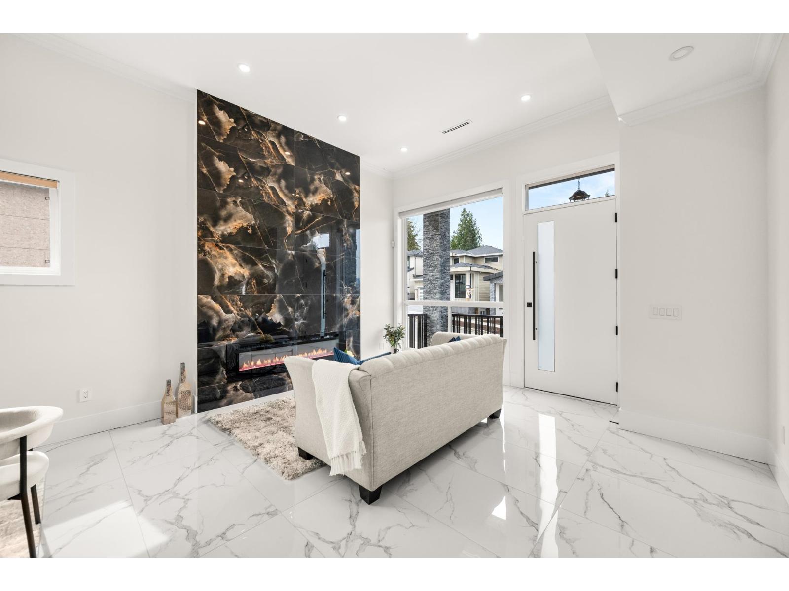 11488 138a Street, Surrey, British Columbia  V3T 4L1 - Photo 3 - R3057977