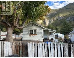 959 Cawston Avenue, hedley, British Columbia