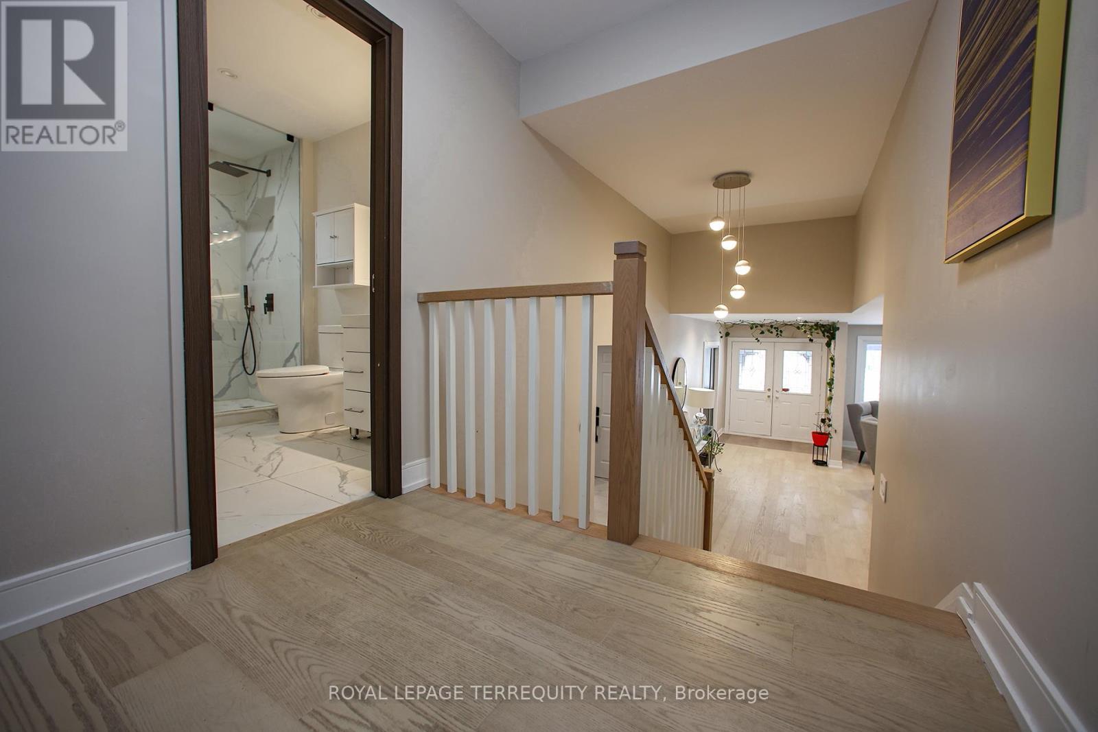 Upper - 66 Moore Park Avenue, Toronto, Ontario  M2M 1M9 - Photo 28 - C12415688