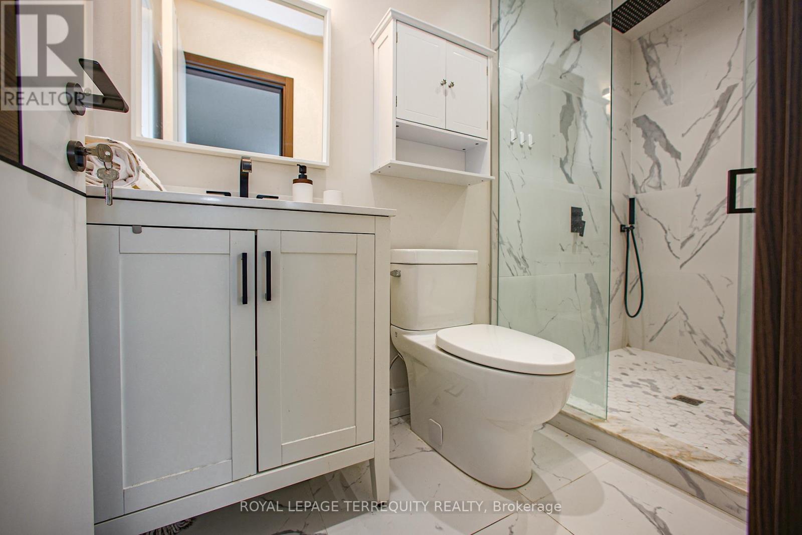 Upper - 66 Moore Park Avenue, Toronto, Ontario  M2M 1M9 - Photo 41 - C12415688