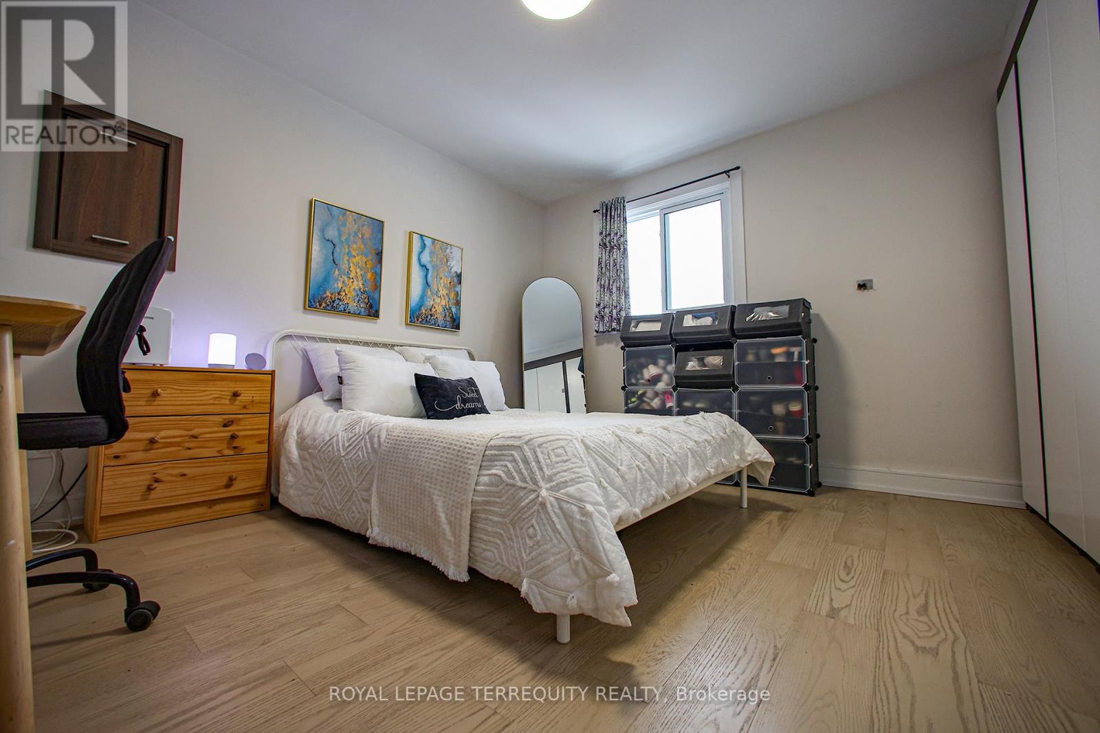 Upper - 66 Moore Park Avenue, Toronto, Ontario  M2M 1M9 - Photo 43 - C12415688