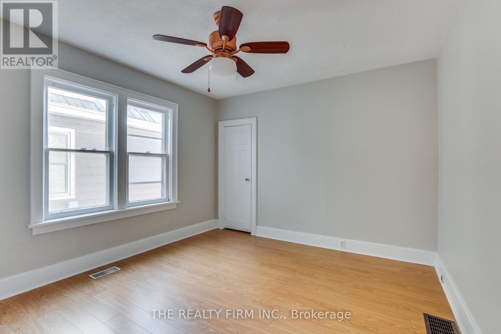 12 Linwood Street, London East (East C), Ontario  N5Y 1W2 - Photo 10 - X12461076