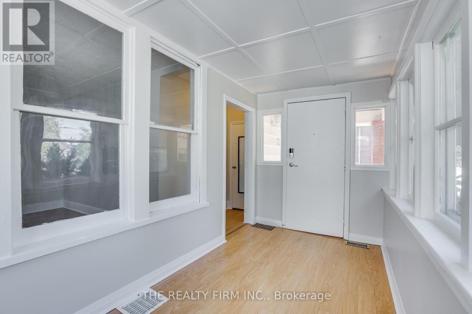 12 Linwood Street, London East (East C), Ontario  N5Y 1W2 - Photo 2 - X12461076