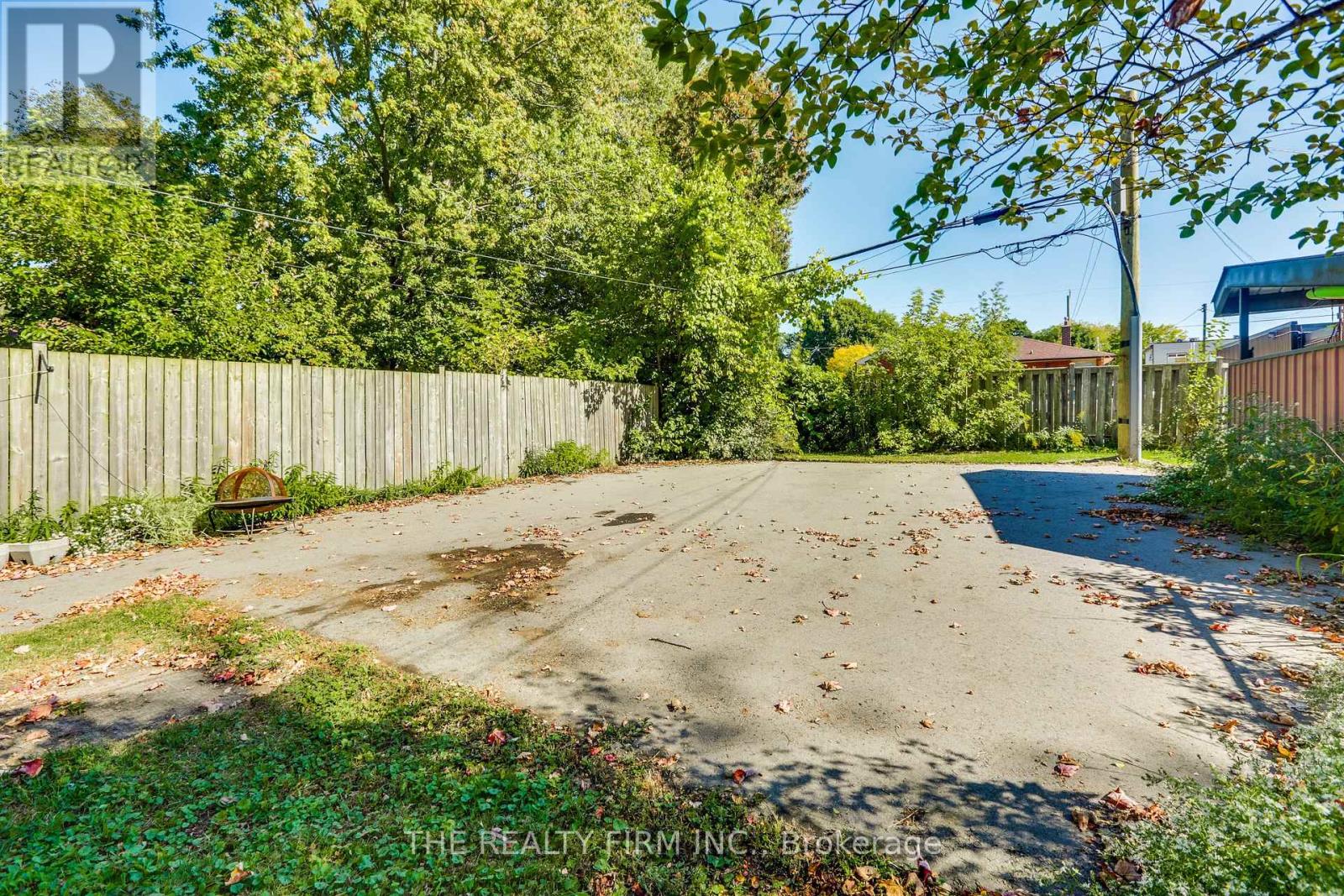 12 Linwood Street, London East (East C), Ontario  N5Y 1W2 - Photo 25 - X12461076