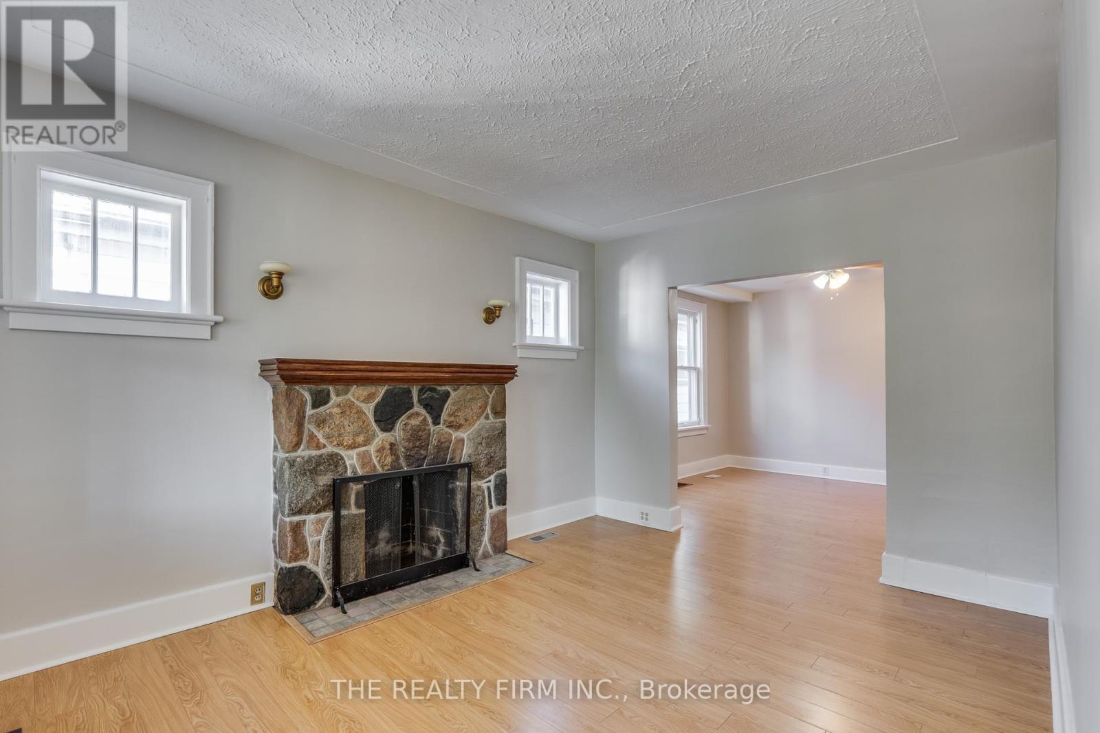 12 Linwood Street, London East (East C), Ontario  N5Y 1W2 - Photo 5 - X12461076