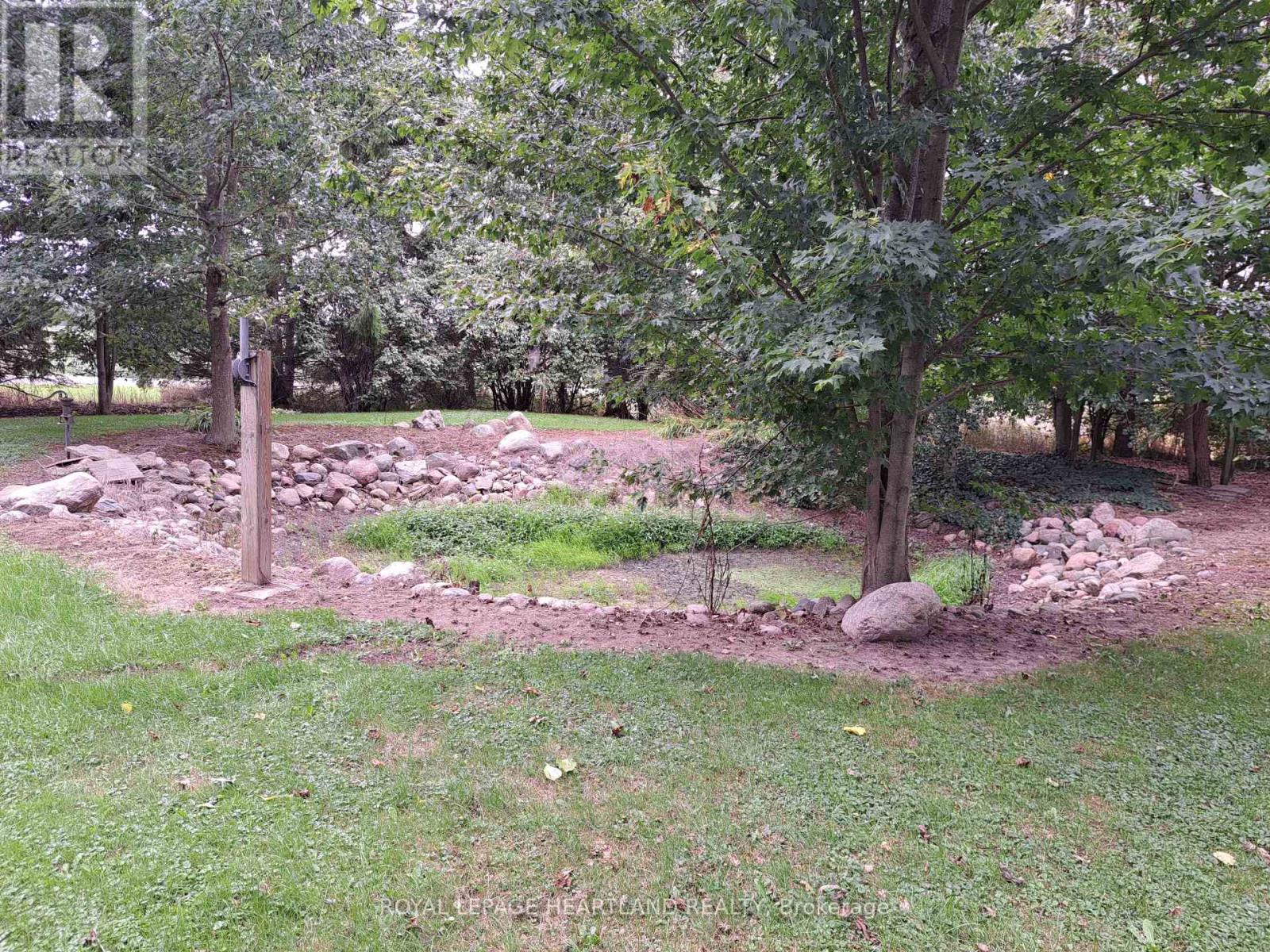27524 New Ontario Road, North Middlesex, Ontario  N0M 2K0 - Photo 23 - X12461081