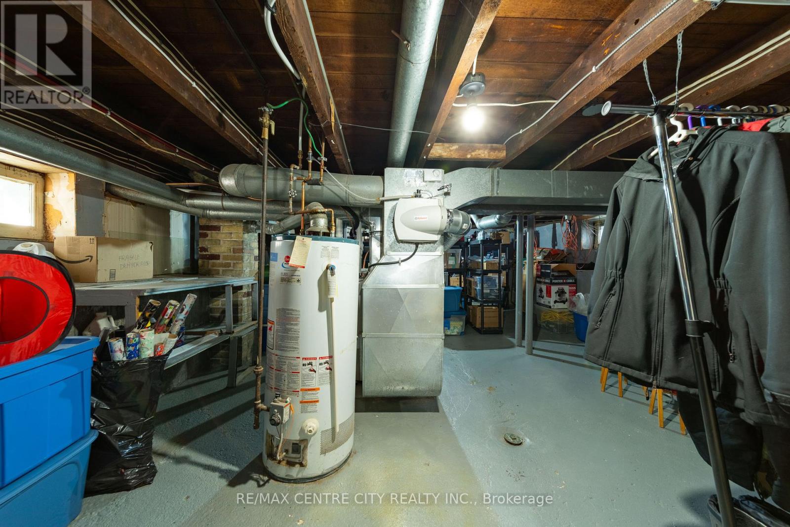 174 Centre Street, St. Thomas, Ontario  N5R 3A4 - Photo 18 - X12461207
