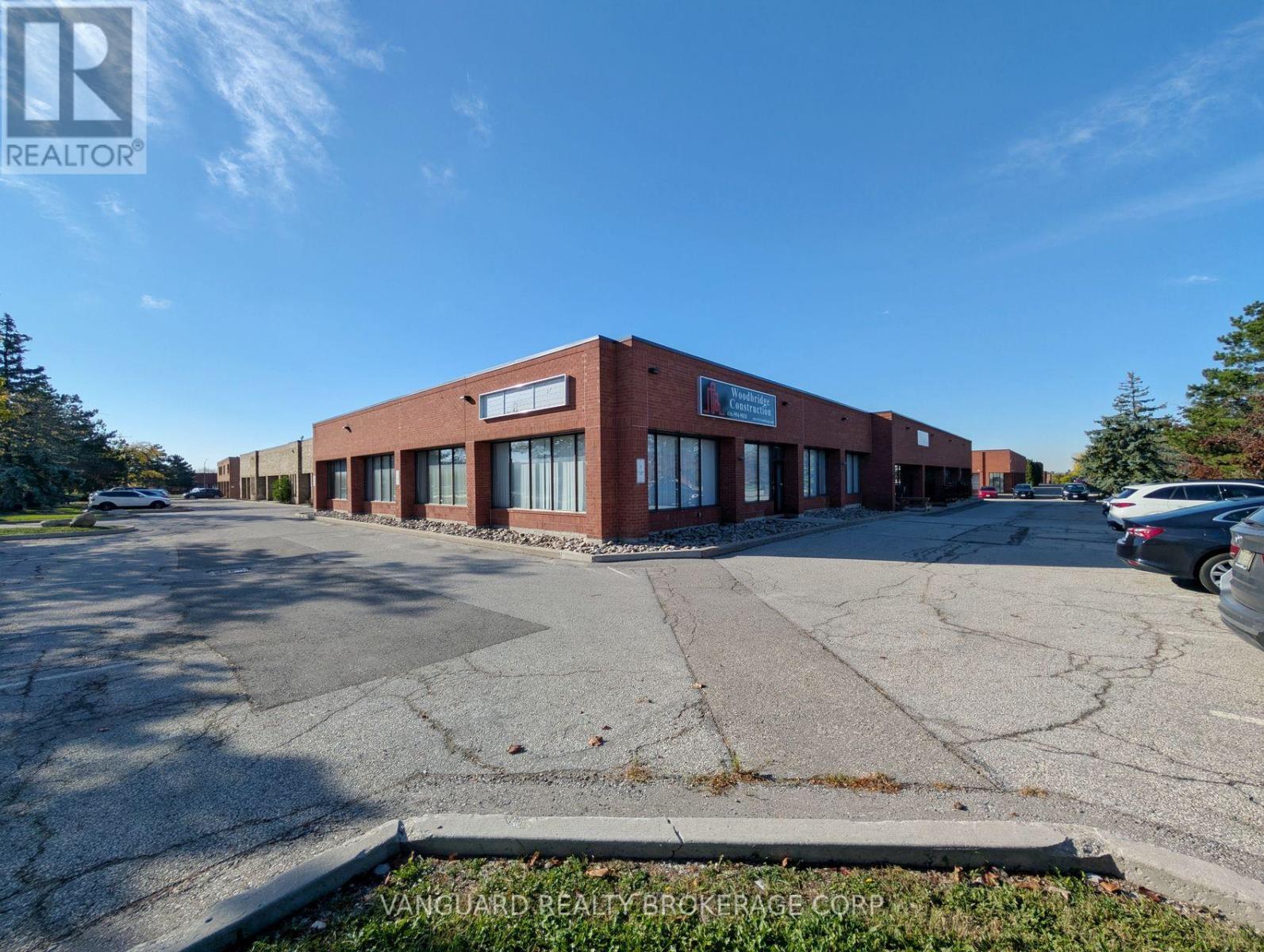 1 - 100 MARYCROFT AVENUE, Vaughan, Ontario