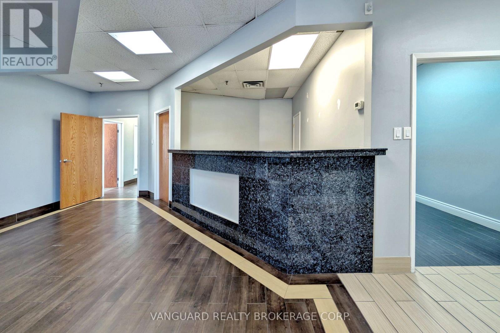 1 - 100 Marycroft Avenue, Vaughan, Ontario  L4L 5Y4 - Photo 15 - N12394180